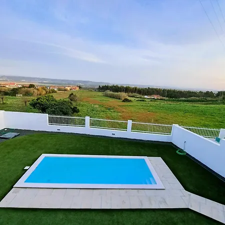 Aurora בית נופש *